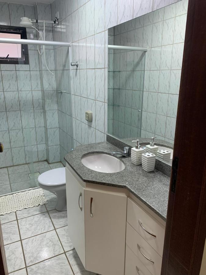 Solar De Bruna - Apartamento Com 2 Qts - 1 Suite - Garagem Coberta - Wi-Fi - Netflix - Acomoda 6 Pessoas A 70 Metros Da Praia Guarapari Exterior photo
